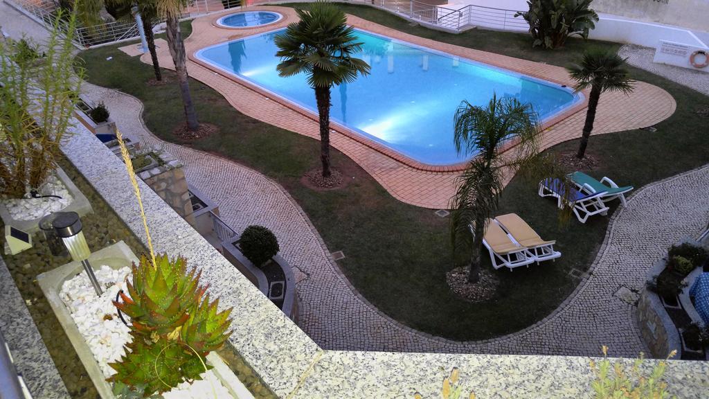 Olhos De Agua Apartment *