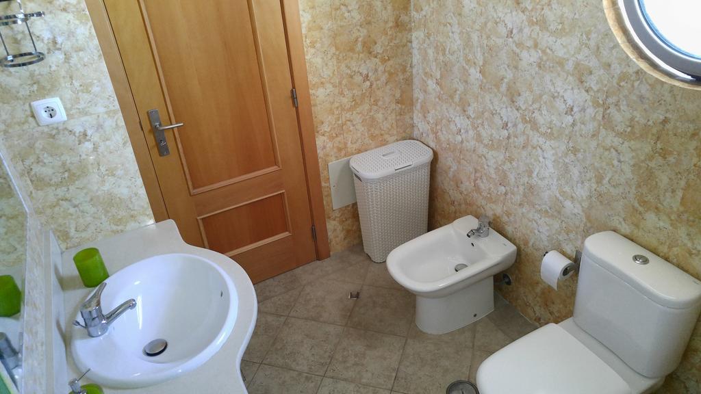 Olhos De Agua Apartment
